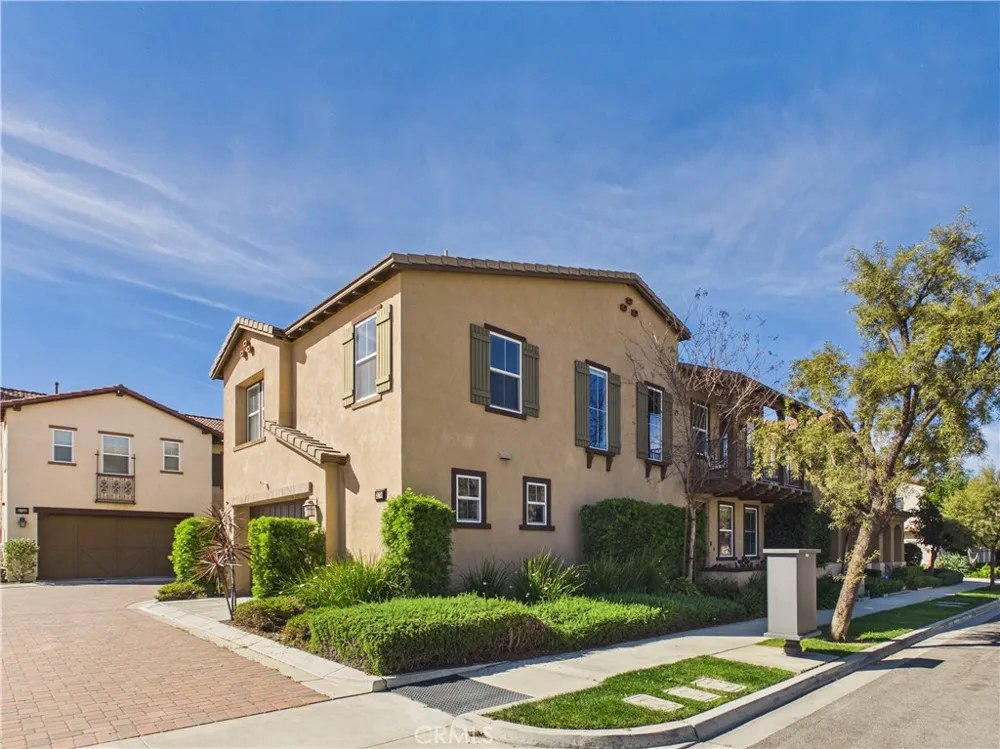 3174 E Piru Brea, CA 92821