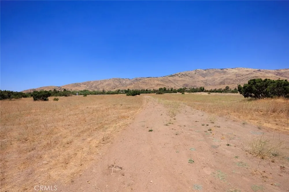 3 Hannah Acton, CA 93510