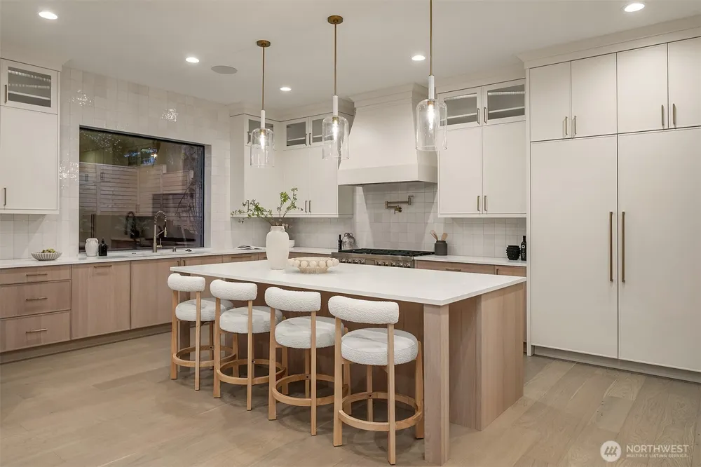 2309 103rd Avenue NE Bellevue, WA 98004