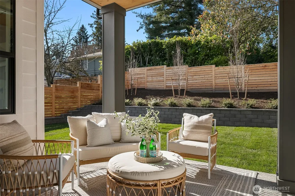 2309 103rd Avenue NE Bellevue, WA 98004
