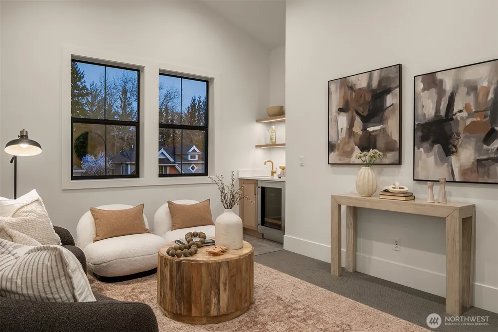 2309 103rd Avenue NE Bellevue, WA 98004