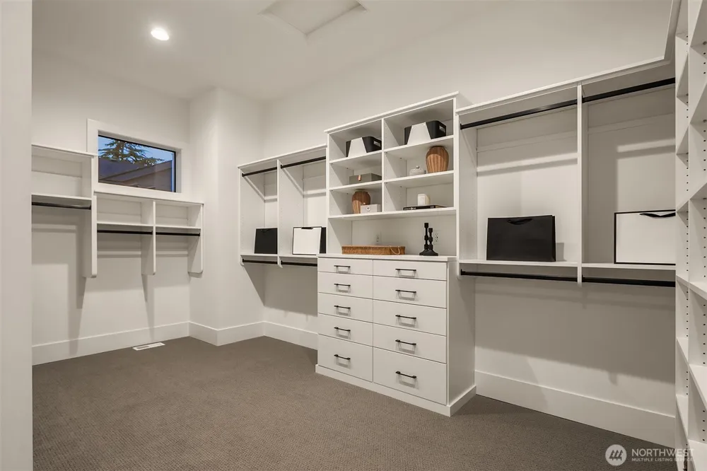 2309 103rd Avenue NE Bellevue, WA 98004
