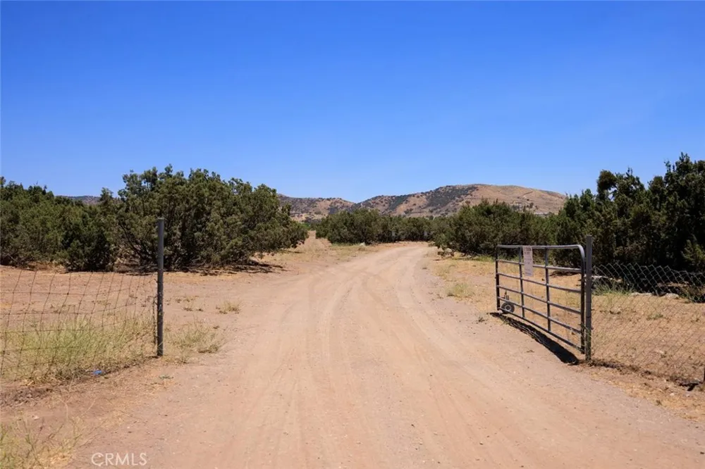 4 Shannondale Acton, CA 93510