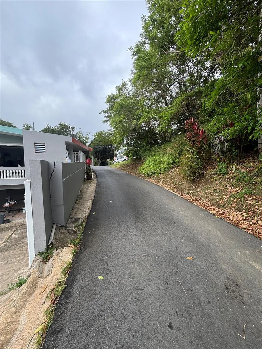 RD 842 KM 4.6 INT San Juan, PR 00921
