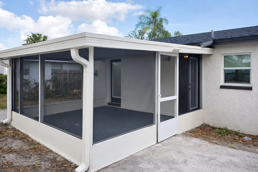 713 THOMAS AVENUE Cocoa, FL 32922