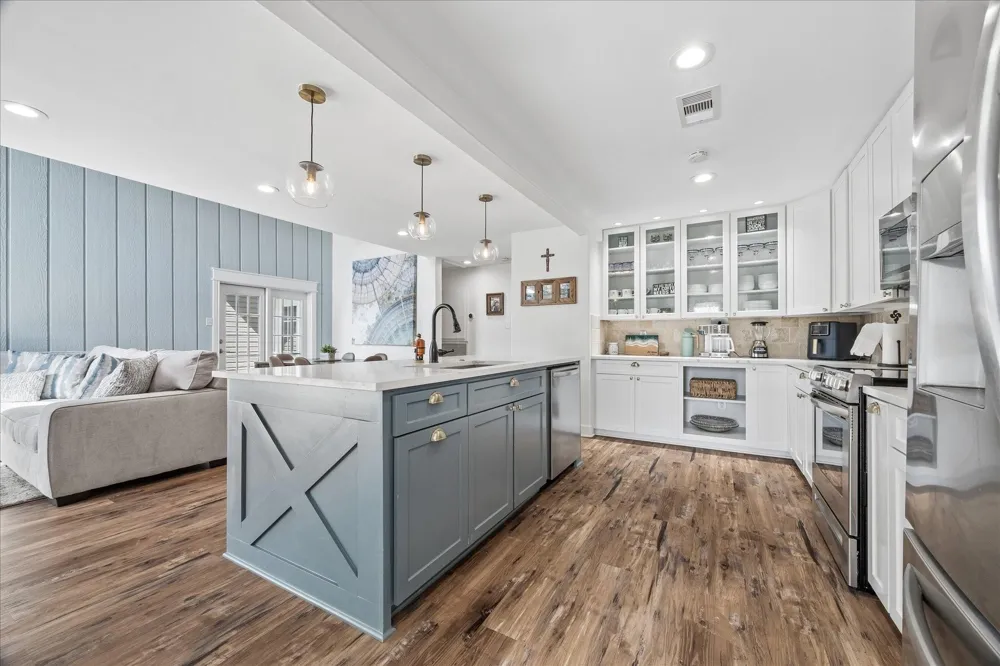 16533 Barbados Way Jamaica Beach, TX 77554