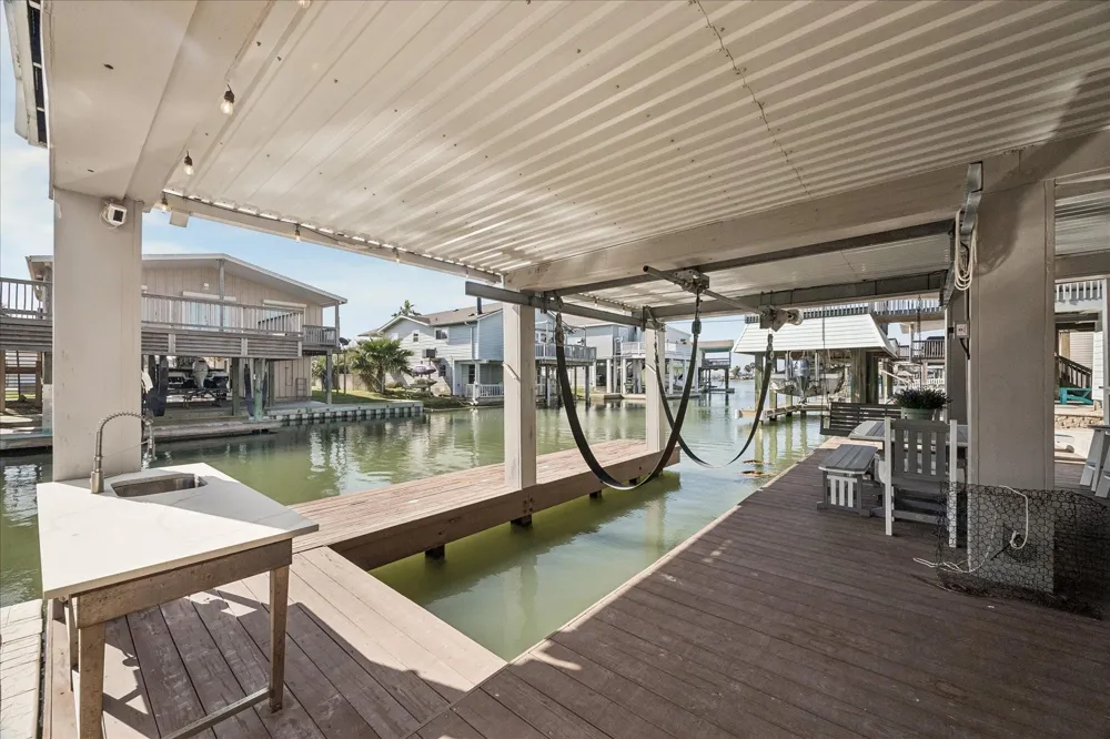 16533 Barbados Way Jamaica Beach, TX 77554