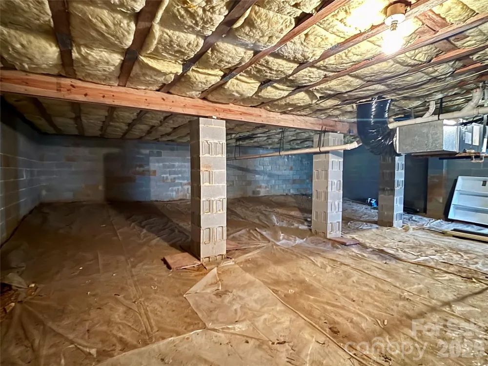 160 Whispering Pines Drive Marion, NC 28752