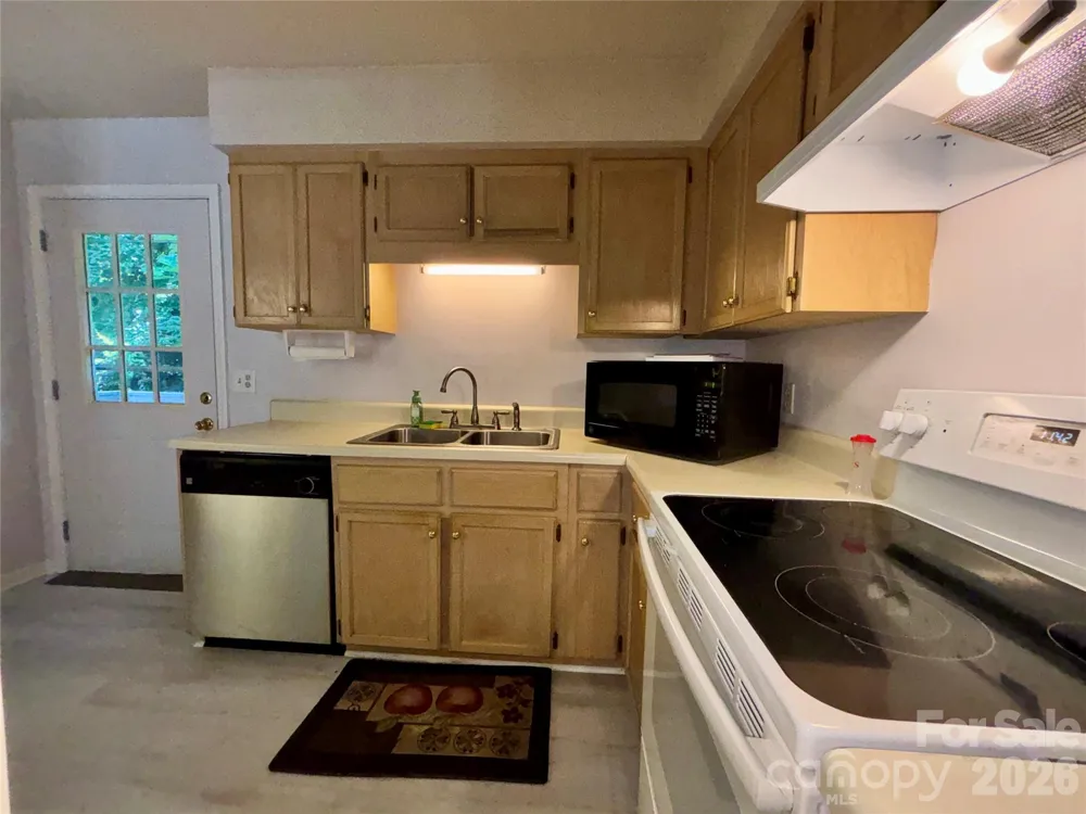 160 Whispering Pines Drive Marion, NC 28752