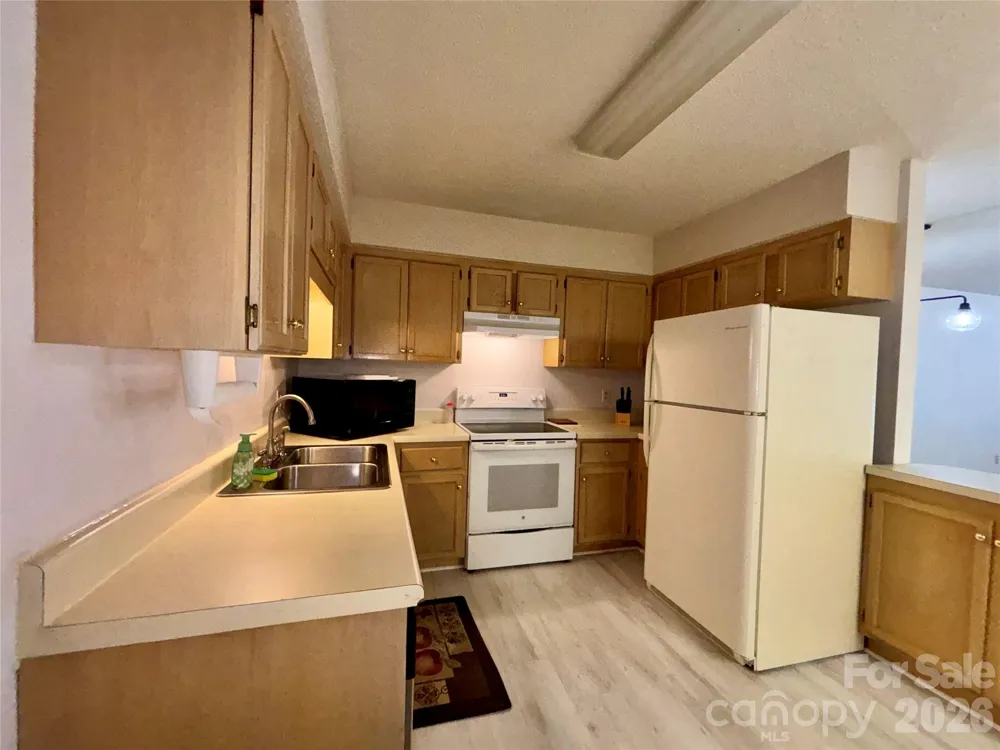 160 Whispering Pines Drive Marion, NC 28752