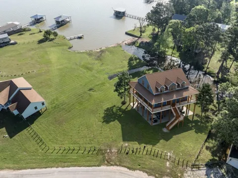 500 Lagoon Drive