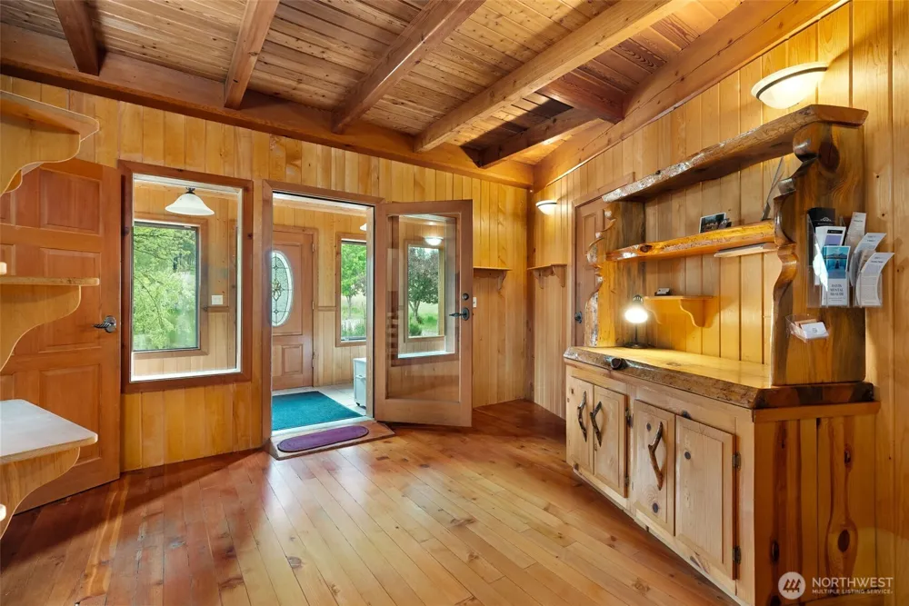 21 Louie Creek Road Curlew, WA 99118