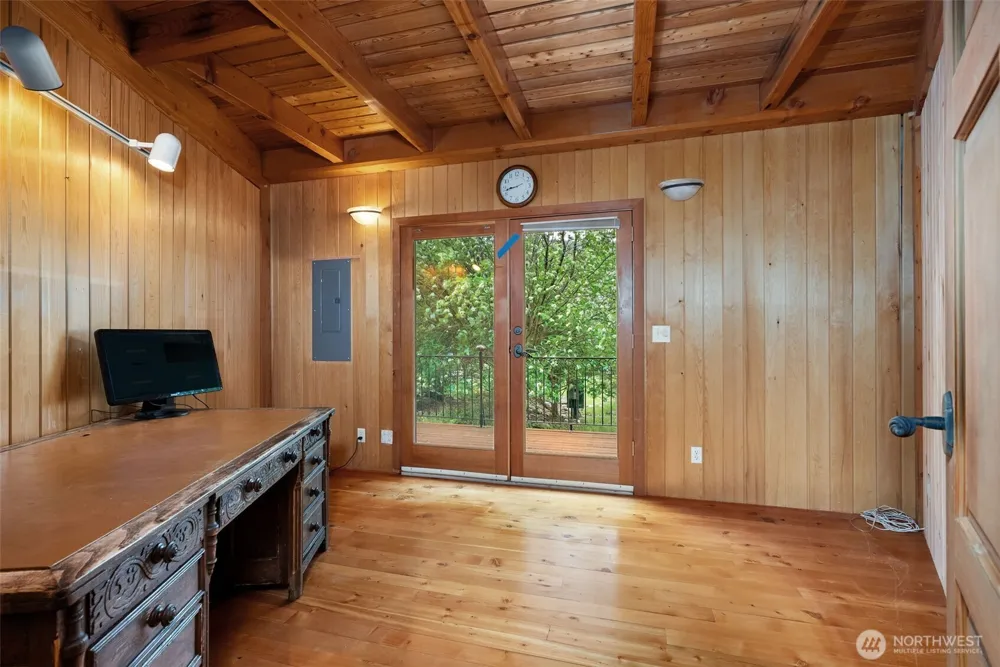 21 Louie Creek Road Curlew, WA 99118