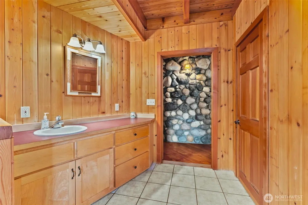 21 Louie Creek Road Curlew, WA 99118