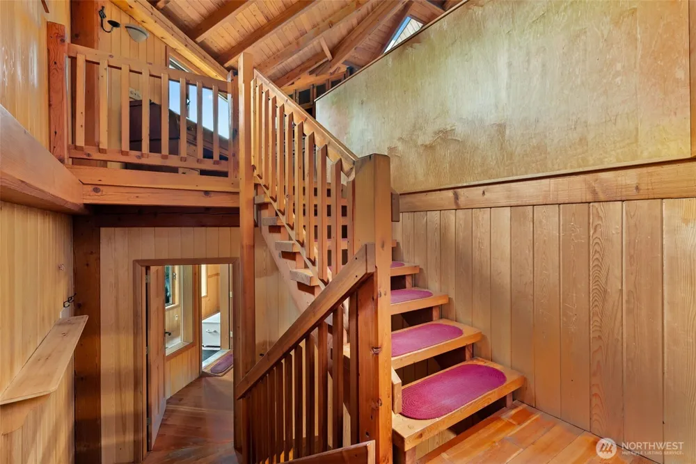 21 Louie Creek Road Curlew, WA 99118