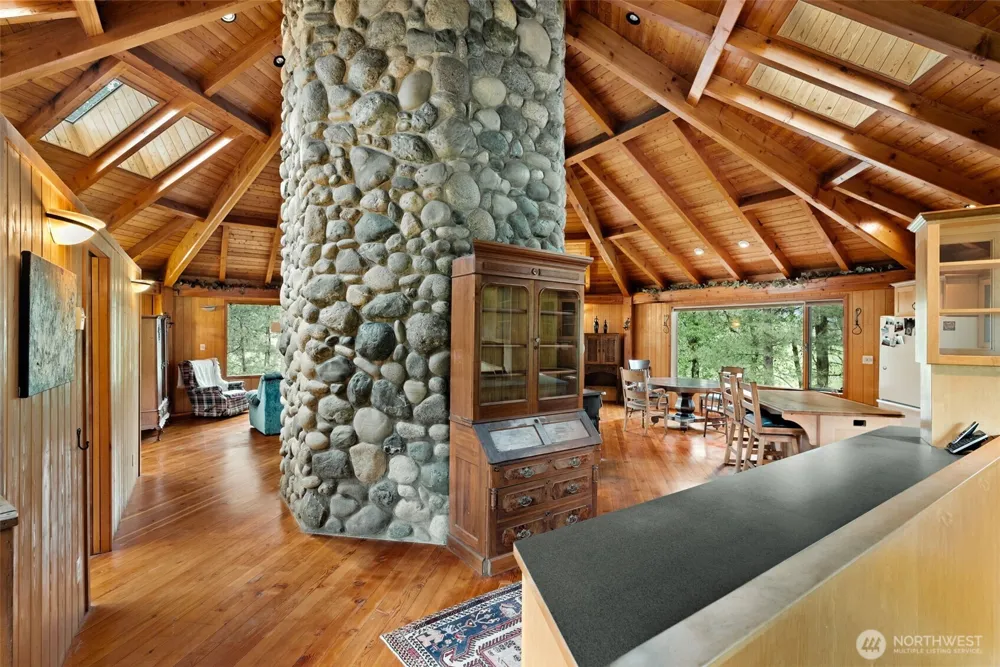 21 Louie Creek Road Curlew, WA 99118