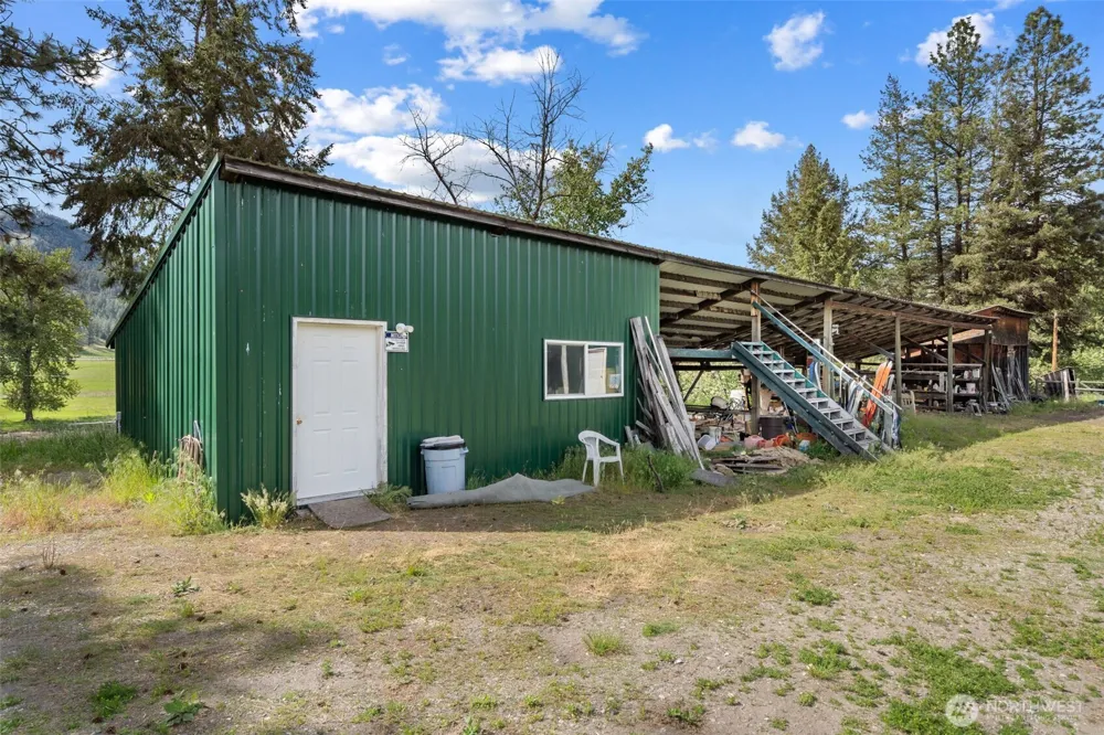 21 Louie Creek Road Curlew, WA 99118