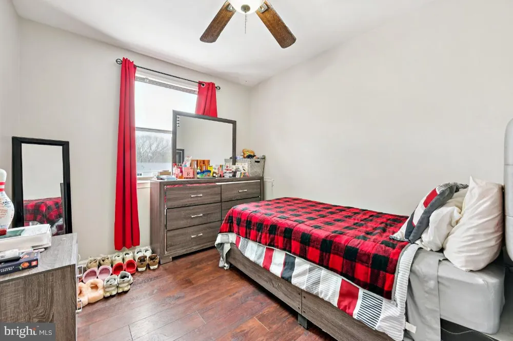 231 PEPPERMILL ROAD West Berlin, NJ 08091