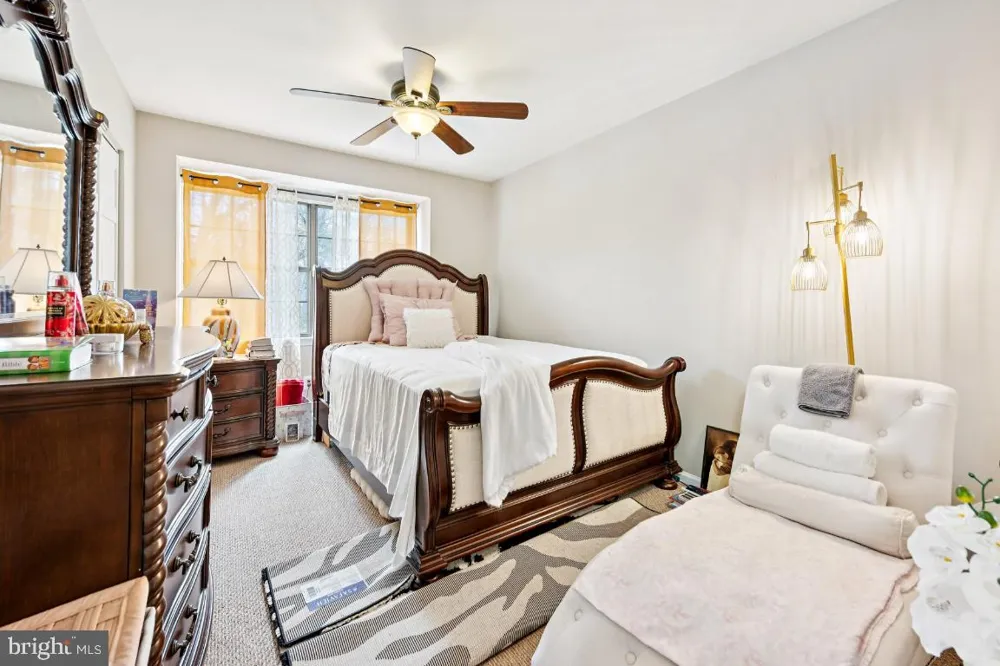 231 PEPPERMILL ROAD West Berlin, NJ 08091