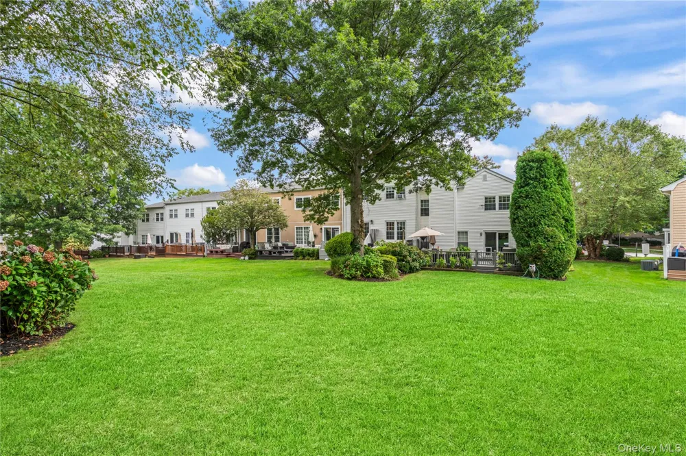 154 Hidden Ridge Drive Syosset, NY 11791