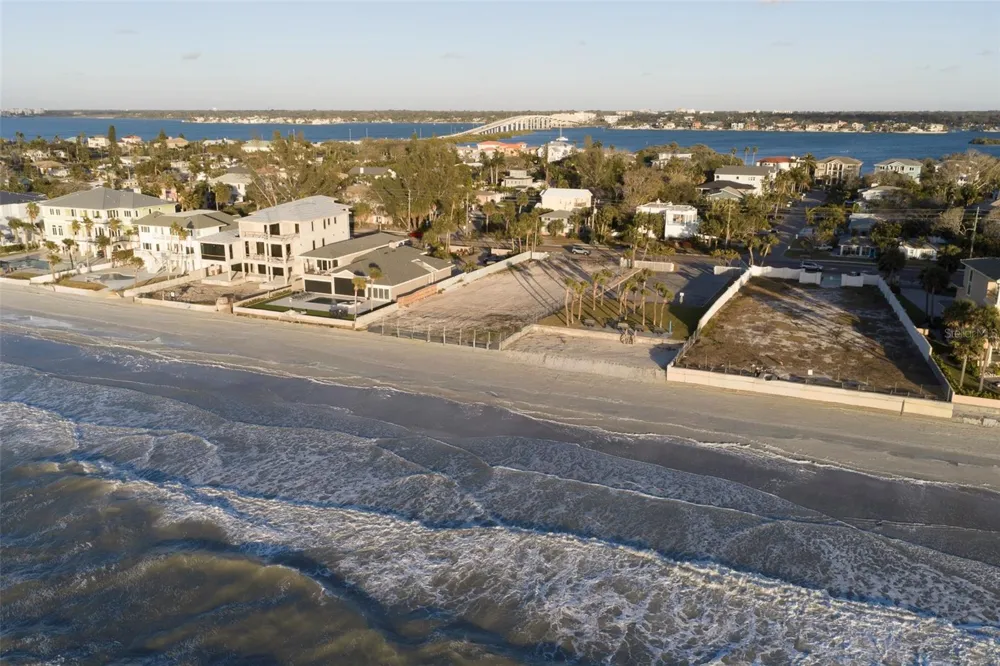 620.5 GULF BOULEVARD Belleair Shore, FL 33786