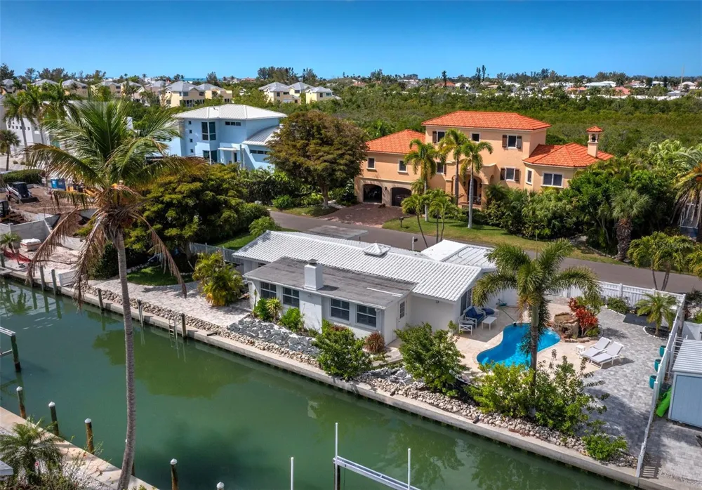 726 JUNGLE QUEEN WAY Longboat Key, FL 34228