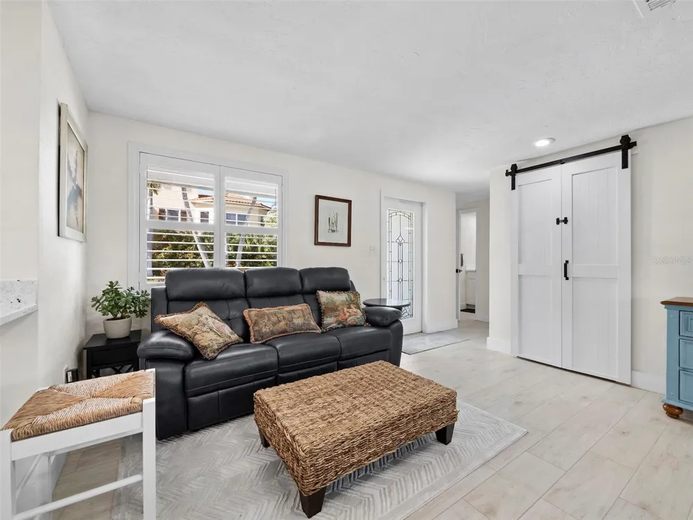 726 JUNGLE QUEEN WAY Longboat Key, FL 34228