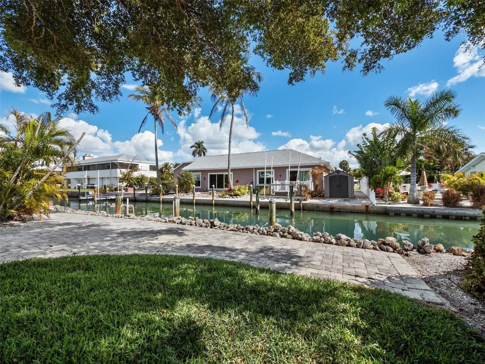 726 JUNGLE QUEEN WAY Longboat Key, FL 34228