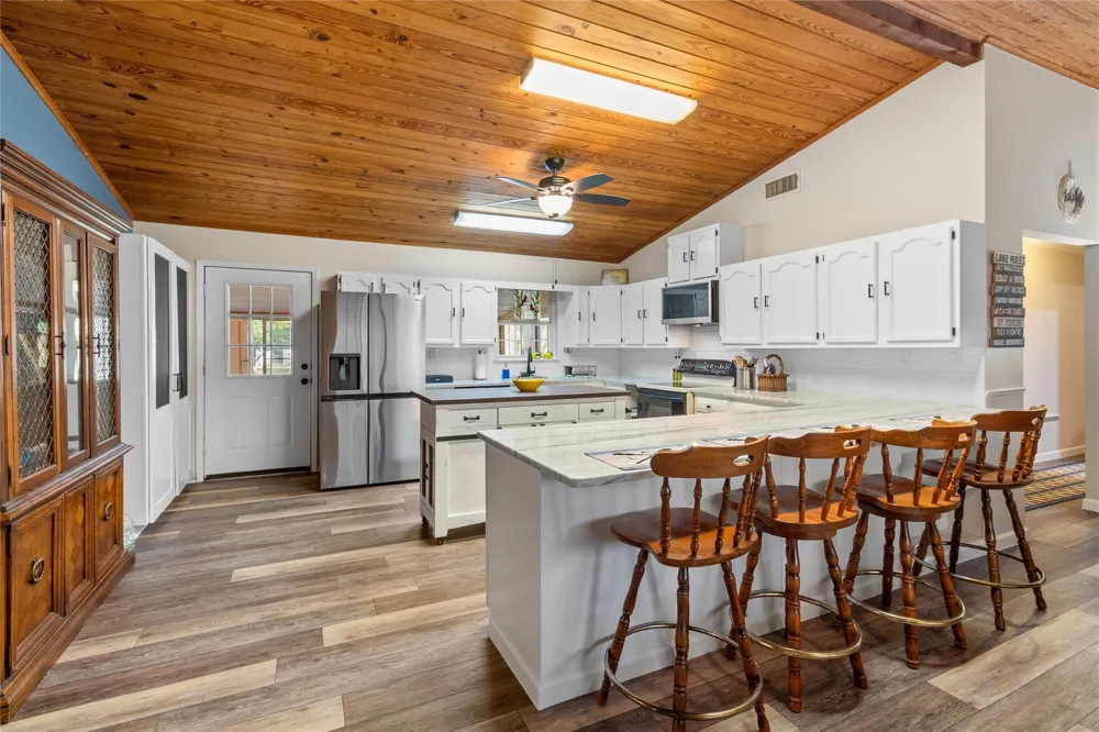 322 Parkside Drive Zavalla, TX 75980