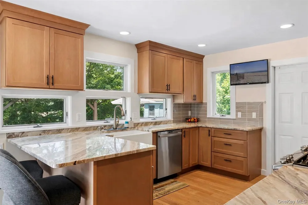205 Pine Avenue Southold, NY 11971