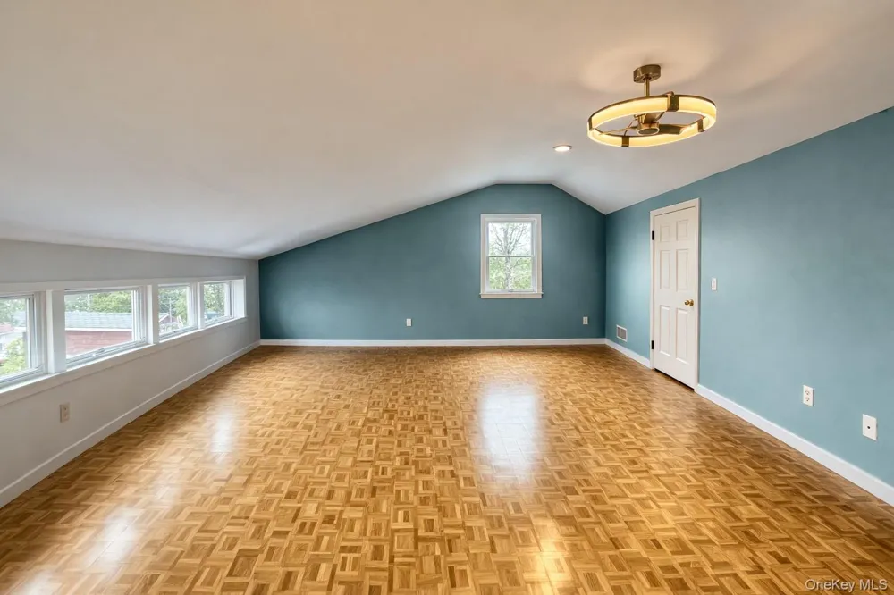 205 Pine Avenue Southold, NY 11971