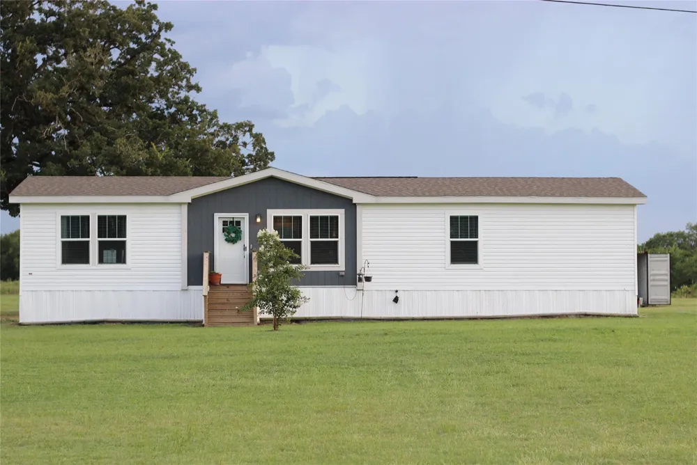 5330 Highway 75 S Madisonville, TX 77864