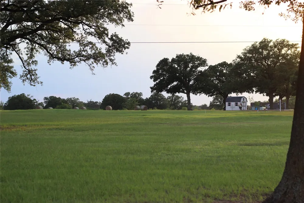 5330 Highway 75 S Madisonville, TX 77864