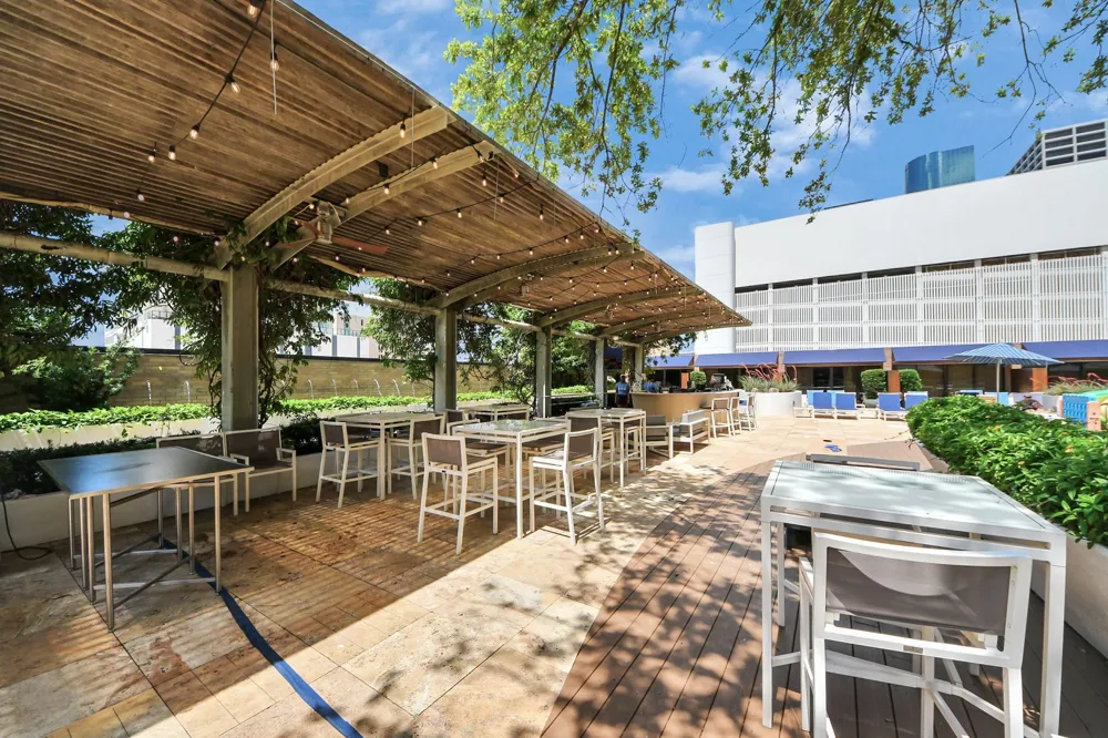 1300 Lamar Street Street #T8 Houston, TX 77010