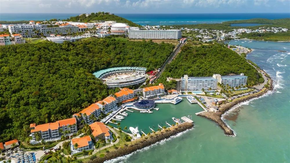 Las Casitas I 1000 AVENUE EL CONQUISTADOR #5214-15-16 Fajardo, PR 00738