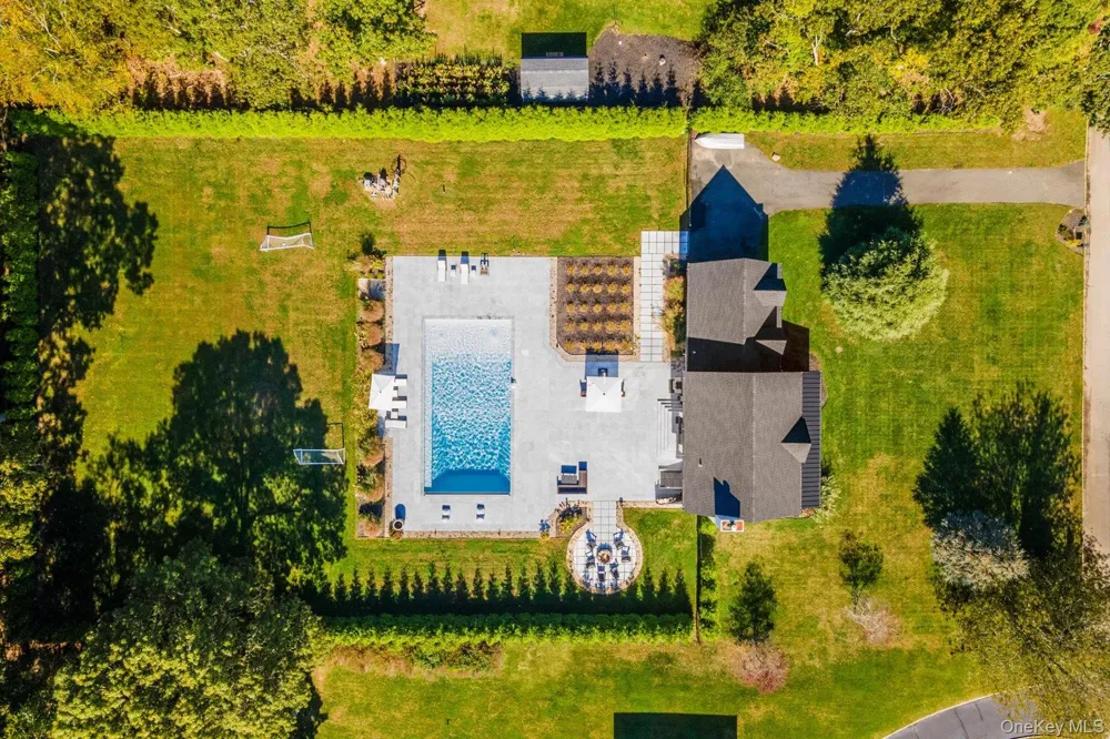 805 Kayleighs Court East Marion, NY 11939