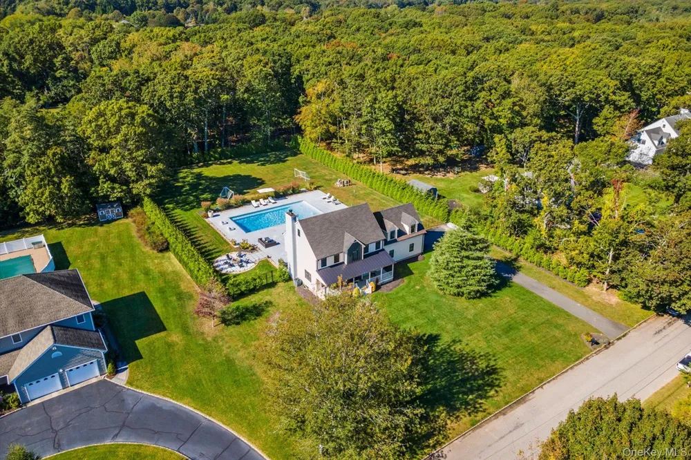 805 Kayleighs Court East Marion, NY 11939