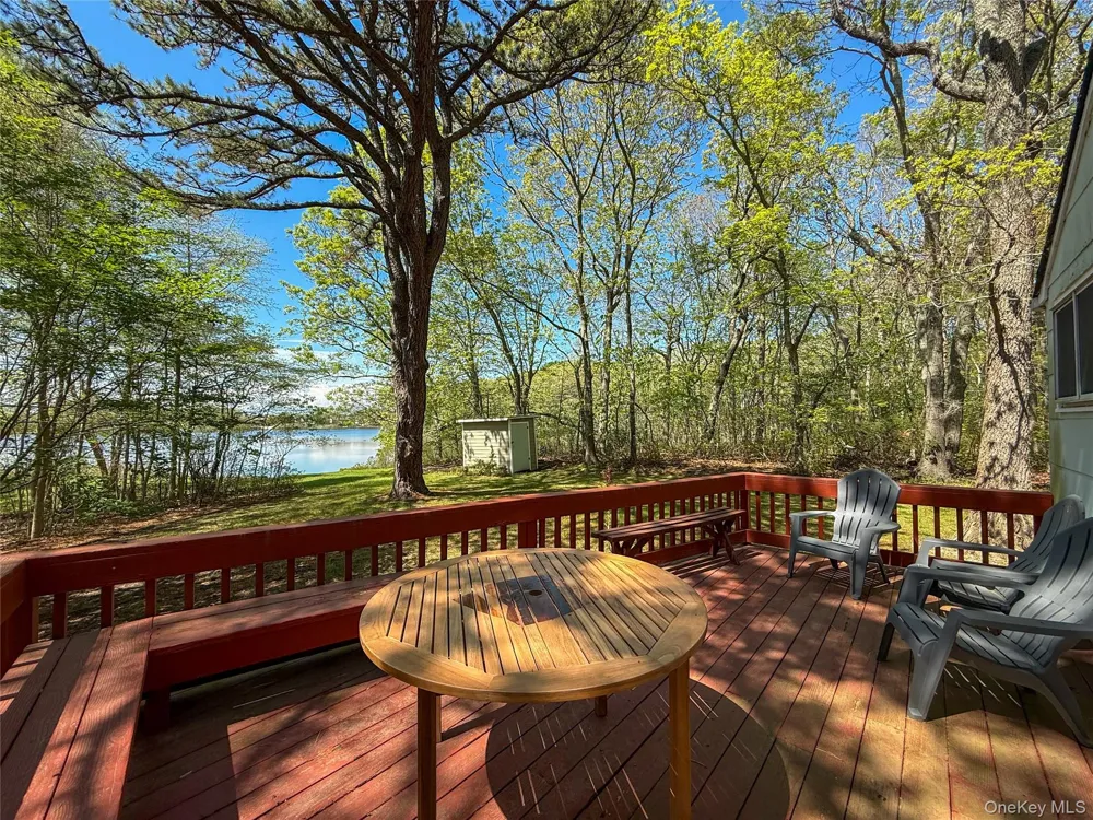 8515 Soundview Avenue Southold, NY 11971
