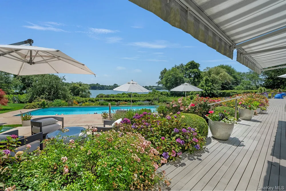 316 Deerfield Road Water Mill, NY 11976