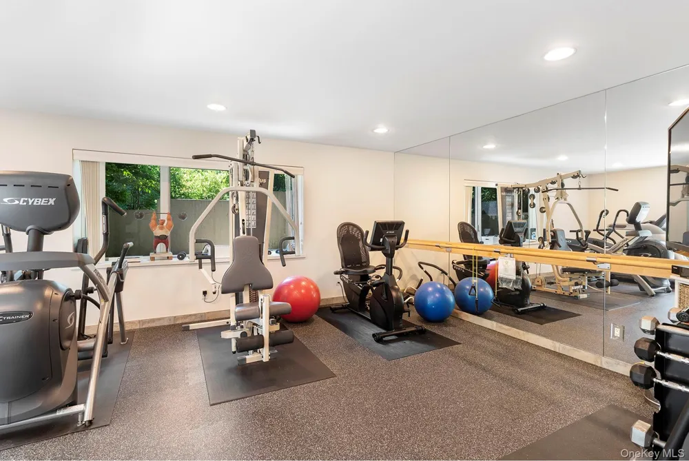 316 Deerfield Road Water Mill, NY 11976