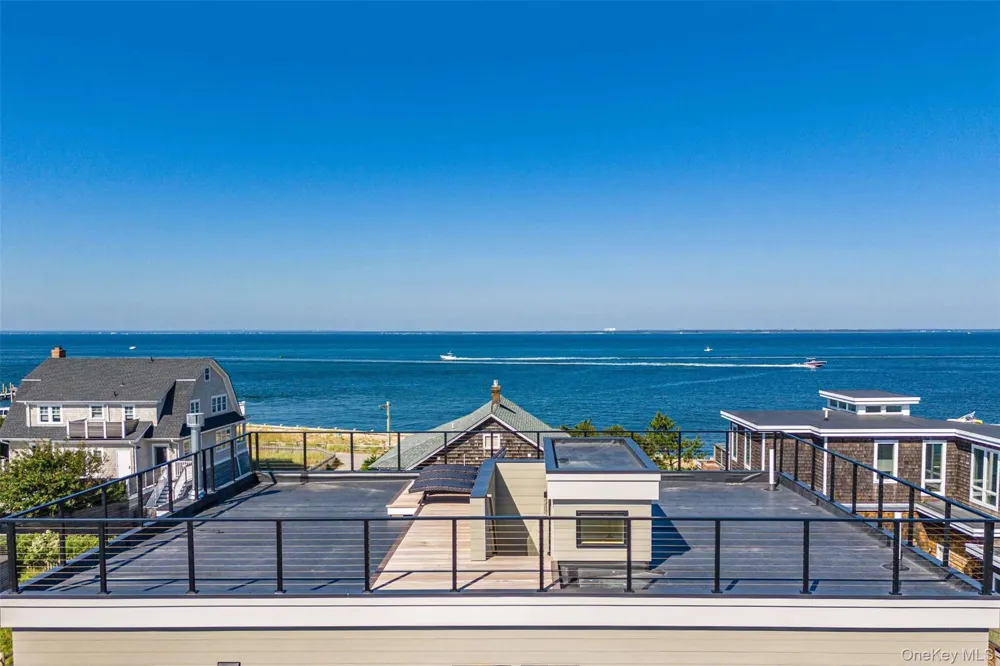 4 Atlantic Avenue Seaview, NY 11770