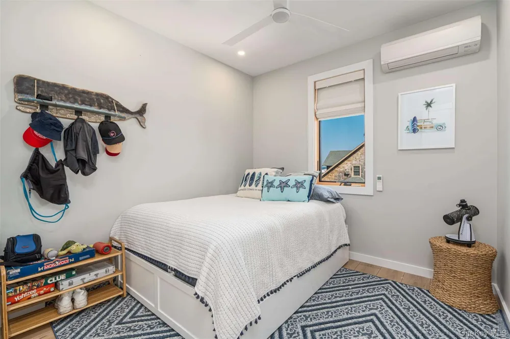 4 Atlantic Avenue Seaview, NY 11770