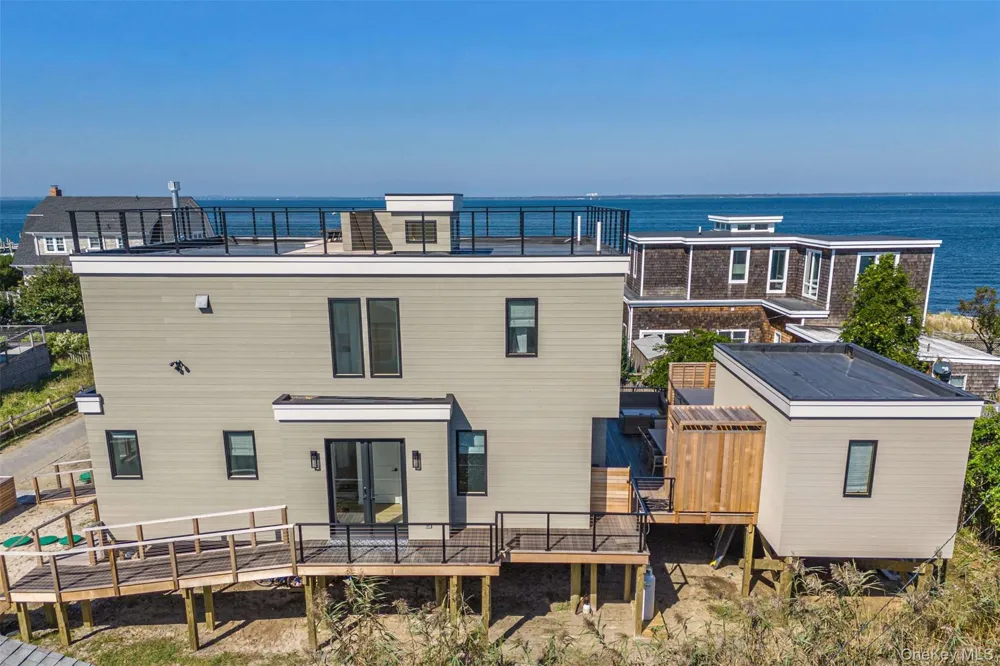 4 Atlantic Avenue Seaview, NY 11770