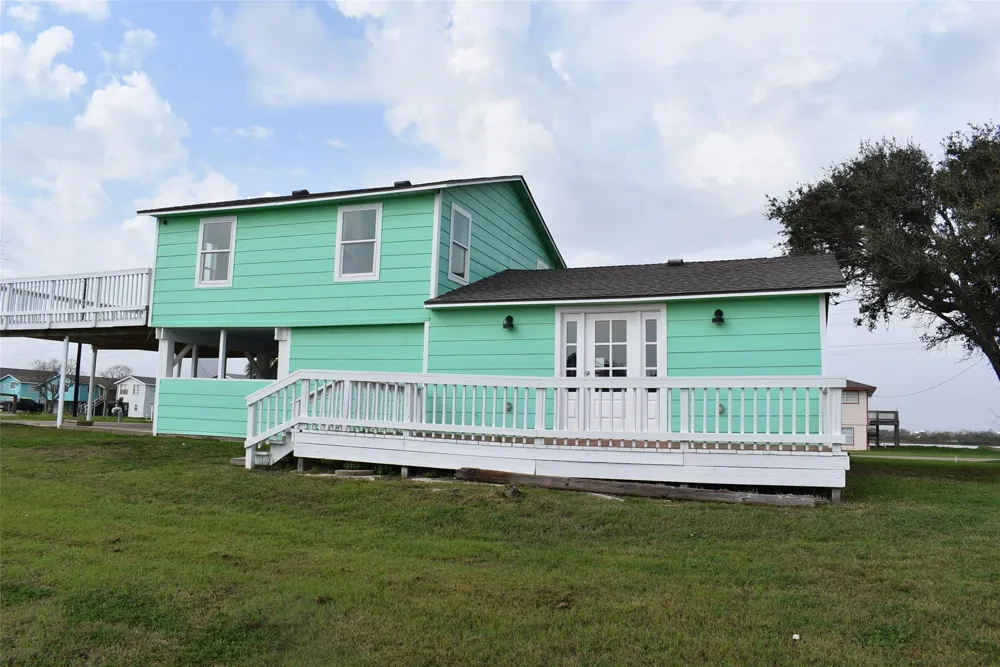 1769 County Road 201 Sargent, TX 77414