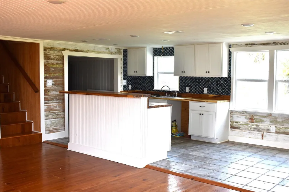 1769 County Road 201 Sargent, TX 77414