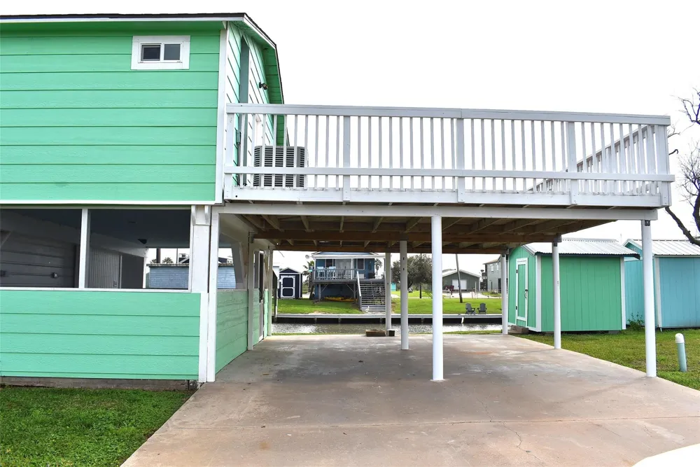 1769 County Road 201 Sargent, TX 77414