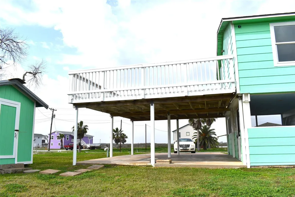 1769 County Road 201 Sargent, TX 77414