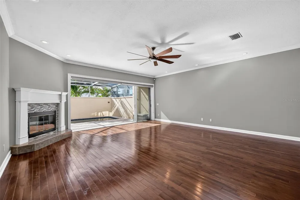 348 LARBOARD WAY Clearwater Beach, FL 33767
