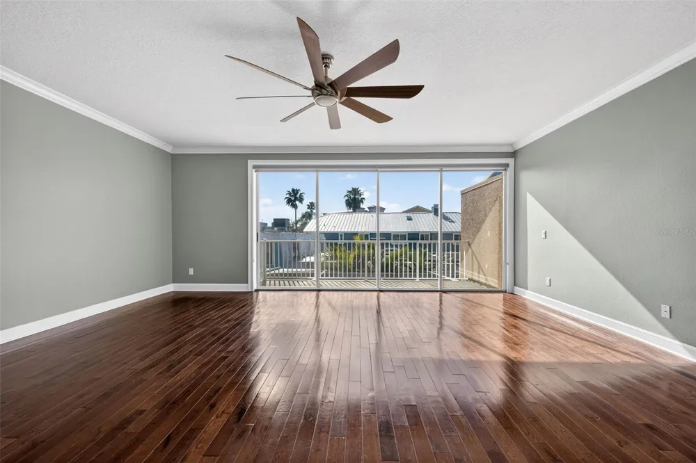 348 LARBOARD WAY Clearwater Beach, FL 33767