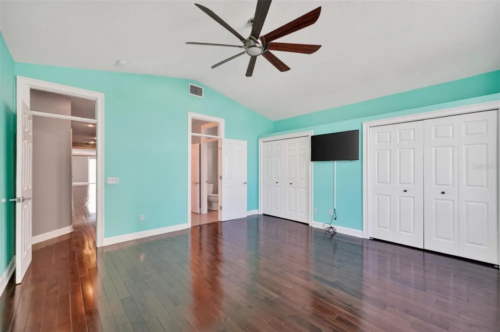 348 LARBOARD WAY Clearwater Beach, FL 33767